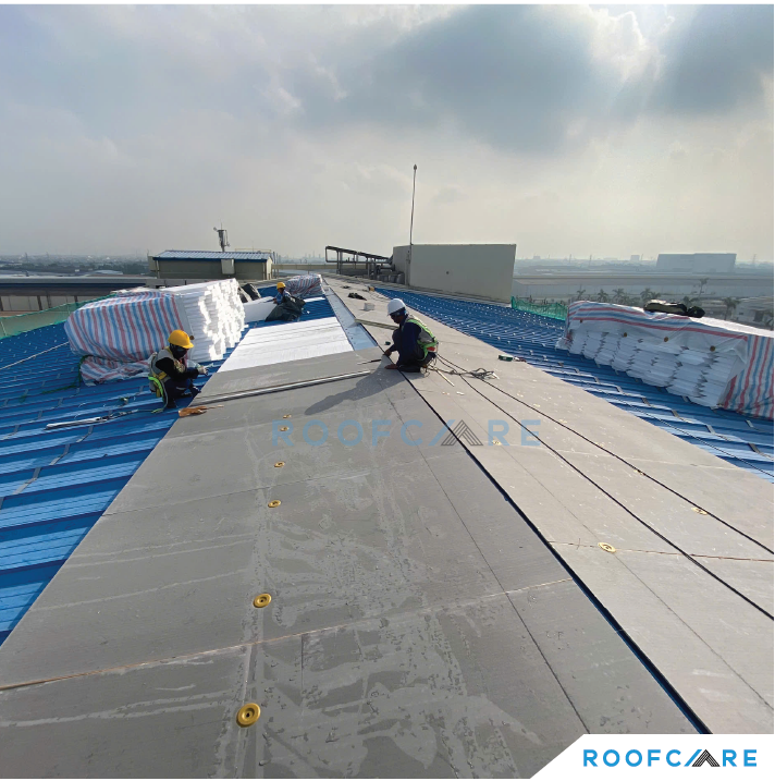 cai-tao-nang-cap-mai-ton-nha-may-cong-nghe